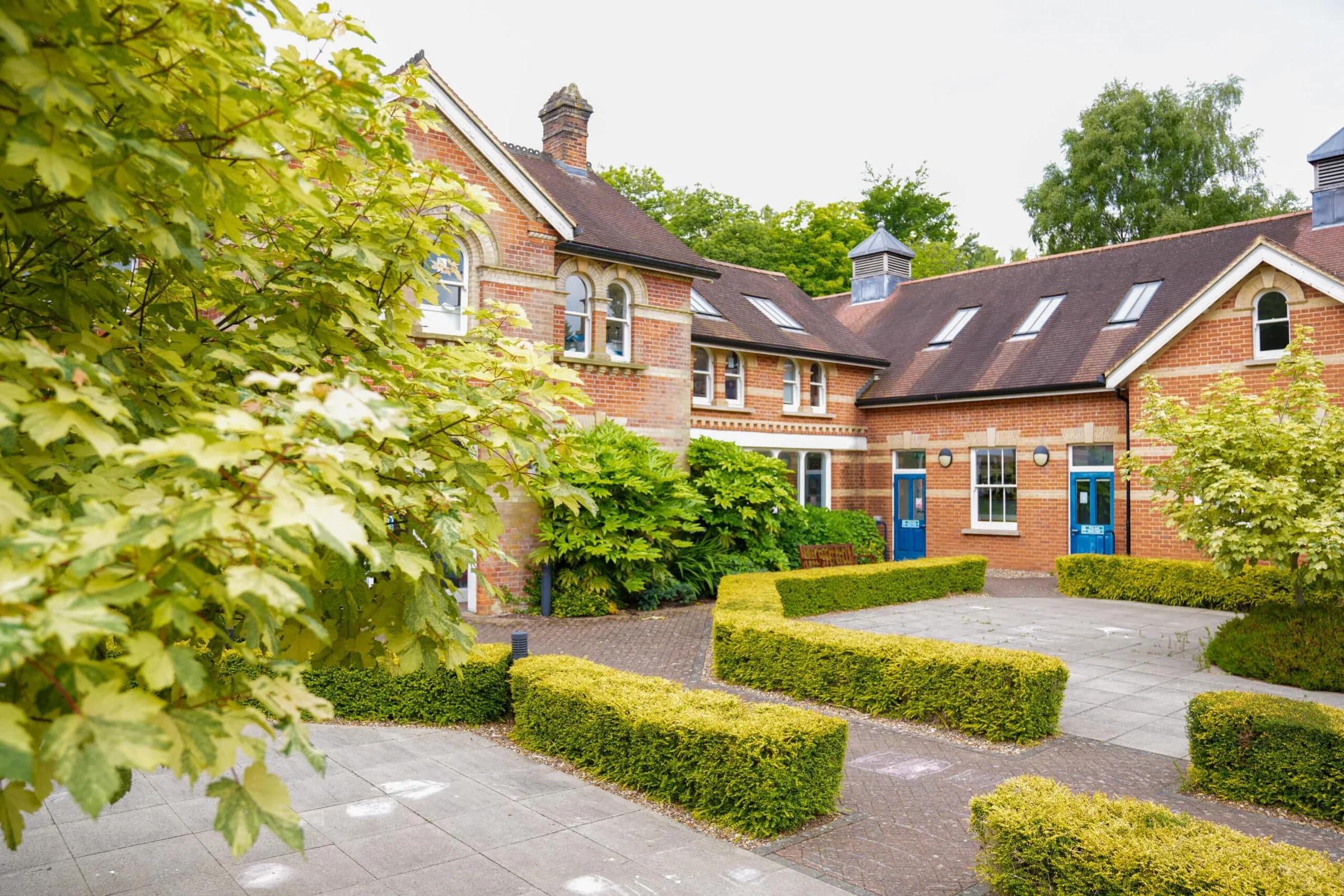 ACS International School Egham